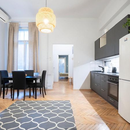 Super Comfort Apartment With 3 Rooms Next To Opera ブダペスト エクステリア 写真